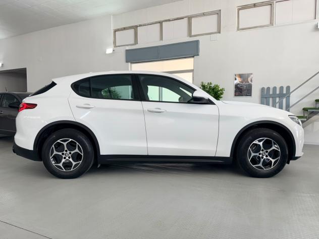Stelvio 2.2 Turbodiesel 190CV Aziendale AT8 Q4 Super Business - Foto 4