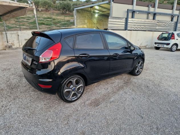 Ford Fiesta 1.5 TDCi 95CV 5 porte Titanium - Foto 3
