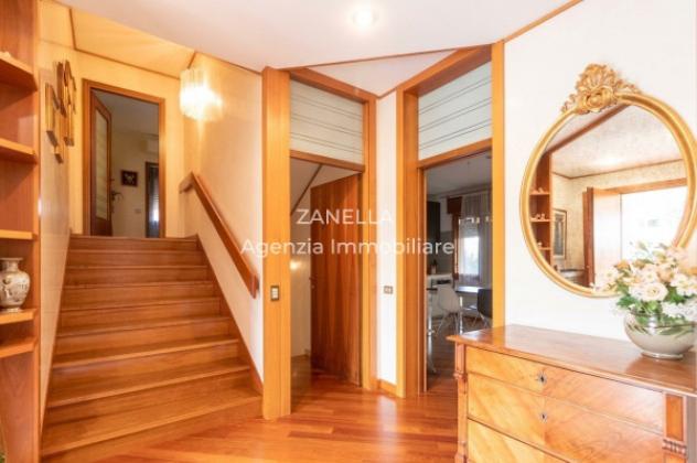Villa di 270 m² con più di 5 locali e box auto doppio in vendita a Castelfranco Veneto - Foto 7