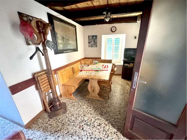 V000690 - UNGIASCA, CASA DA RISTRUTTURARE CON GIARDINO - Foto 17