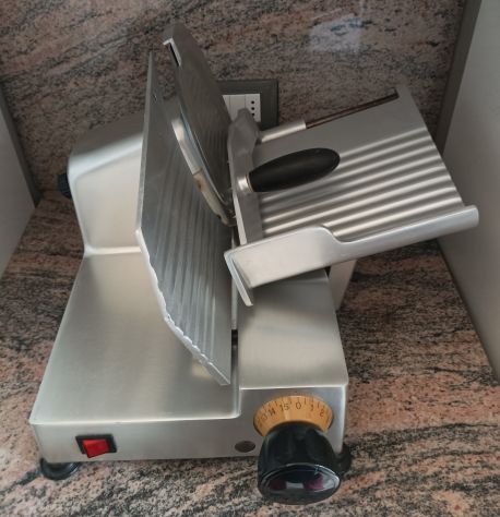 Affettatrice professionale con motore Aurel – Ottime condizioni - Foto 5