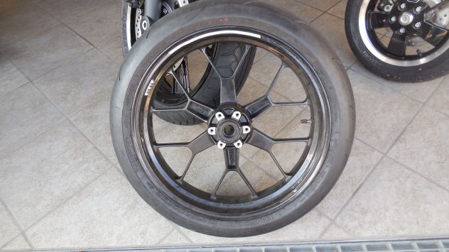 RUOTA POSTERIORE APRILIA DORSODURO - Foto 2