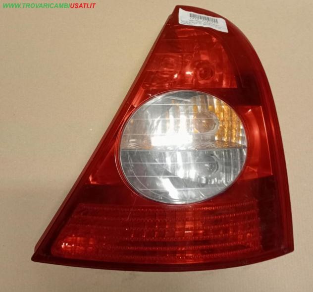 FANALE POST.D. RENAULT CLIO (C65/B65)  Parti elettriche  Fanaleria  Fanali  Fanale post. sx. RENAULT - CLIO II - 01-01-2004 - 01-01-2006, RENAULT - CL