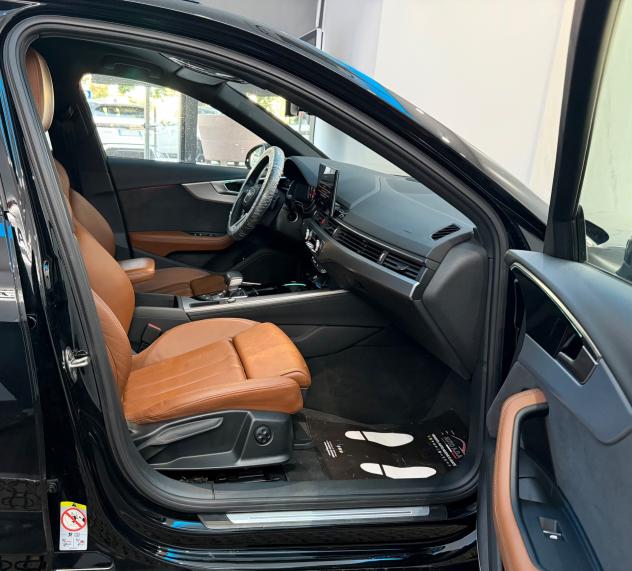 Audi A4 Avant 30 TDI/136 CV S tronic line edition - Foto 9