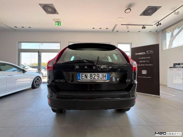 VOLVO - XC60 - D3 Geartronic Momentum - Foto 4