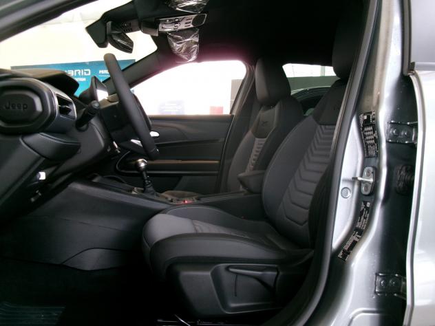 Jeep Avenger 1.2 Turbo Altitude - Foto 7