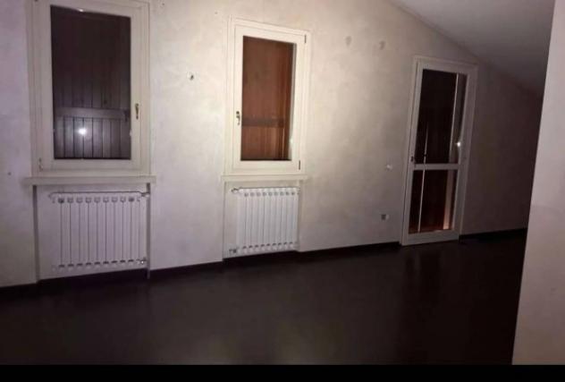 Immobile in asta di 385 m² con più di 5 locali e box auto in vendita a Lavagno - Foto 13
