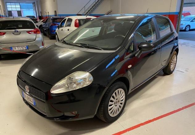 Fiat Grande Punto Grande Punto 1.4 5 porte Active Natural Power - Foto 2