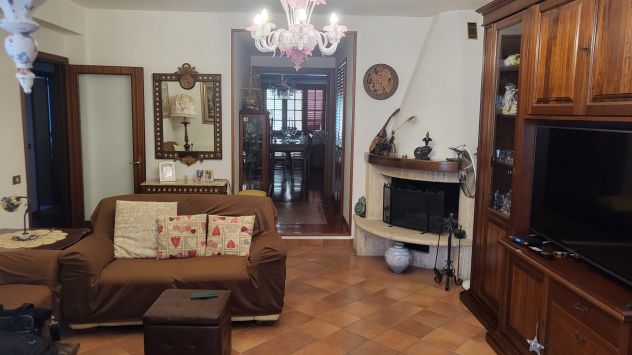 Si AFFITTA San Martino/Baida ampio 5vani con parquet - Foto 2