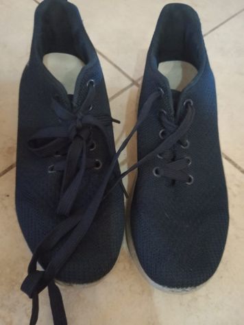 ABBIGLIAMENTO E SCARPE BAMBINA 8/10 ANNI