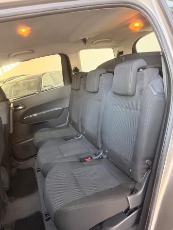Peugeot 5008 1.6 HDi 112CV 7 posti - Foto 9