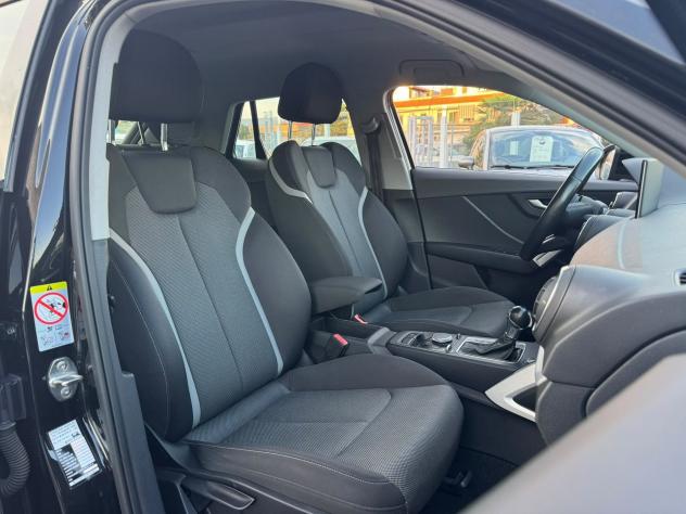 Audi Q2 1.6 30 TDI Identity Black S TRONIC - Foto 10
