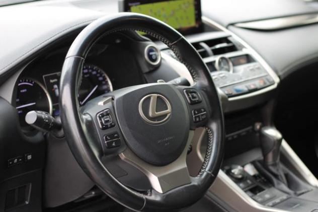 LEXUS NX 300h Hybrid rif. 23184285 - Foto 10