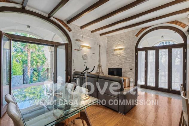 Appartamento di 68 m² con 2 locali in vendita a Besana in Brianza