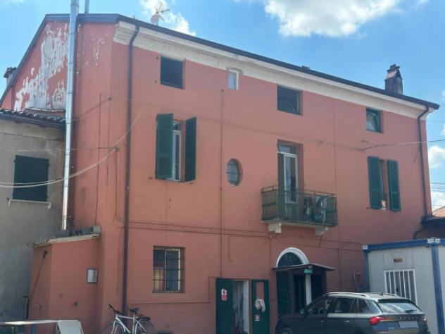 Immobile in asta di 870 m², box auto doppio in vendita a Piacenza - Foto 2