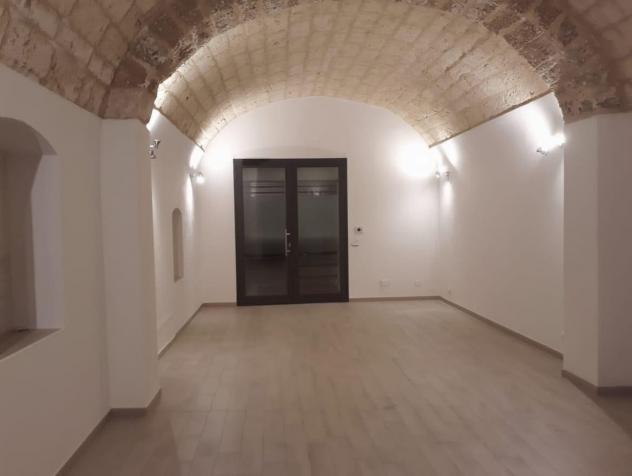 locale commerciale in vendita a Bari in zona Libertà