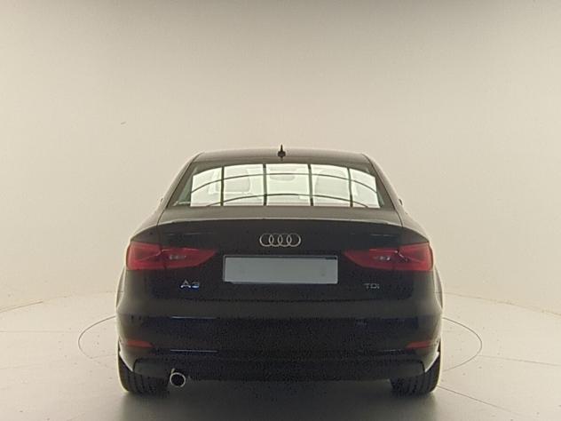Audi A3 1.6 TDI sedan diesel ambiente - Foto 6
