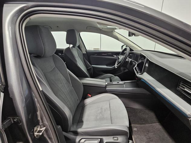 Volkswagen Passat Passat Variant 2.0 TDI 150 CV SCR DSG Business - Foto 10