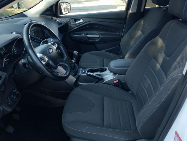 Ford Kuga 1.5 EcoBoost 120cv S&S 2WD Plus - Foto 3