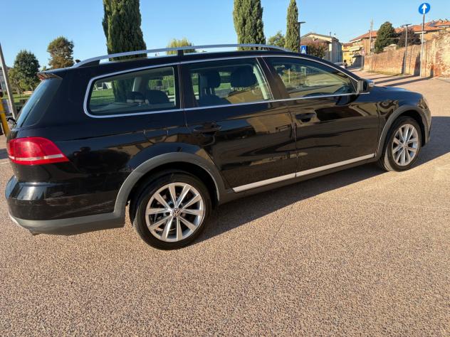 Volkswagen Passat Alltrack 4x4 .2.0 tdi anno 2014 - Foto 6