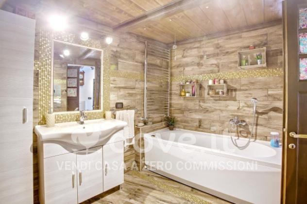 Casa indipendente di 218 m² con 5 locali in vendita a Maccagno con Pino e Veddasca - Foto 19