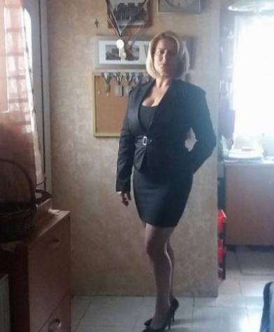 Donna di Biancavilla. Fisico Formoso Tel: