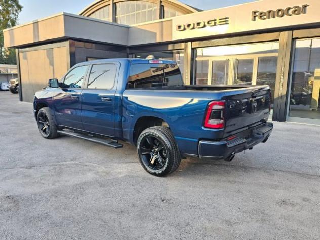 RAM 1500 5.7 V8 Crew Cab Sport Autocarro N1 rif. 23834682 - Foto 3