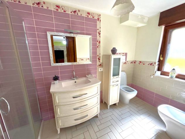 VILLA CON CORTILE IN PIENO CENTRO - MONDRAGONE - Rif.V3164 - Foto 4