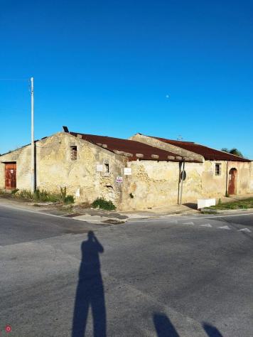 Casa Indipendente in Vendita in Strada Statale 124 km 110 a Siracusa - Foto 2