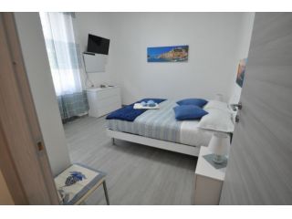 Nuovo accessoriato per brevi periodi 3403375074