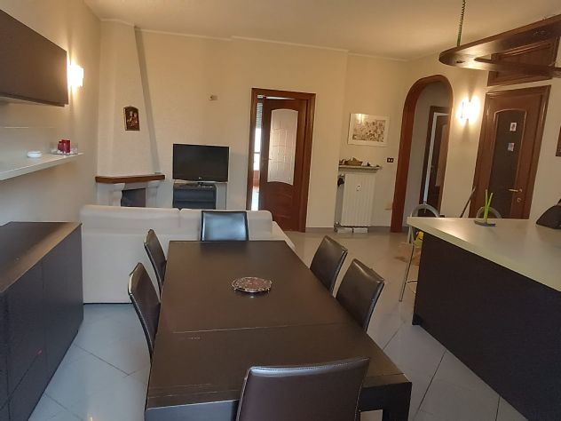 Appartamento con 2 camere. Libero da 1 settembre - Foto 2