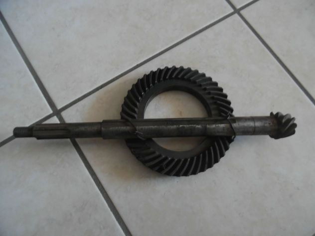 COPPIA CONICA 8X43 X FIAT 600 usata