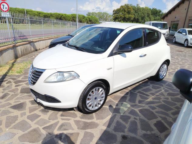 Lancia Ypsilon 1.2 69 CV 5 porte Gold - Foto 5