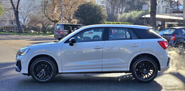 Audi Q2 35 1.5 tfsi Identity Black S line s-tronic - Foto 7