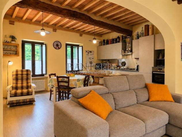 Appartamento terratetto rustico con garage – vicino al centro storico - Foto 2