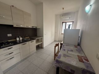 PRIMA PORTA BILOCALE ARREDATO CON POSTO AUTO