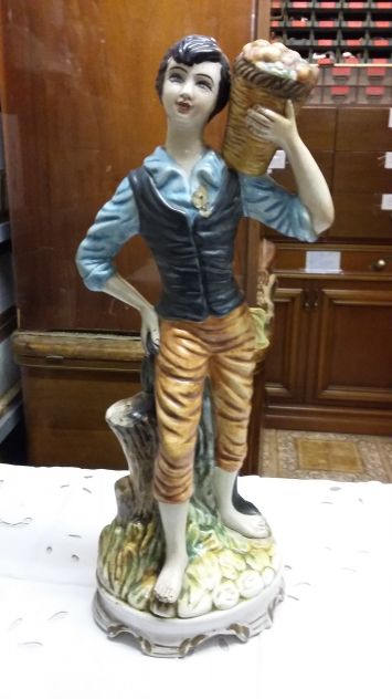 Contadino con vestiti d'epoca, porcellana Capodimonte Vintage - Foto 2