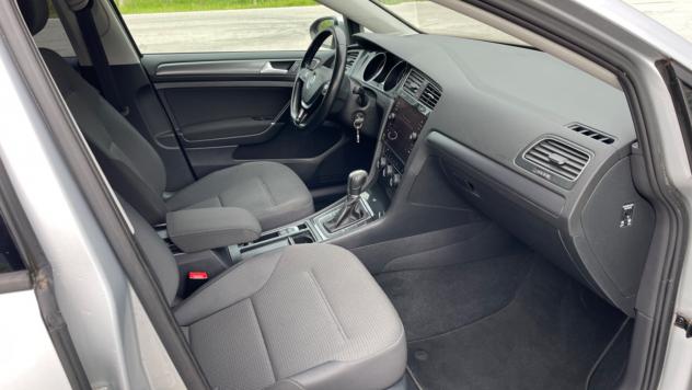 VOLKSWAGEN GOLF 7 VARIANT 1.6TDI DSG - 2018 - Foto 9