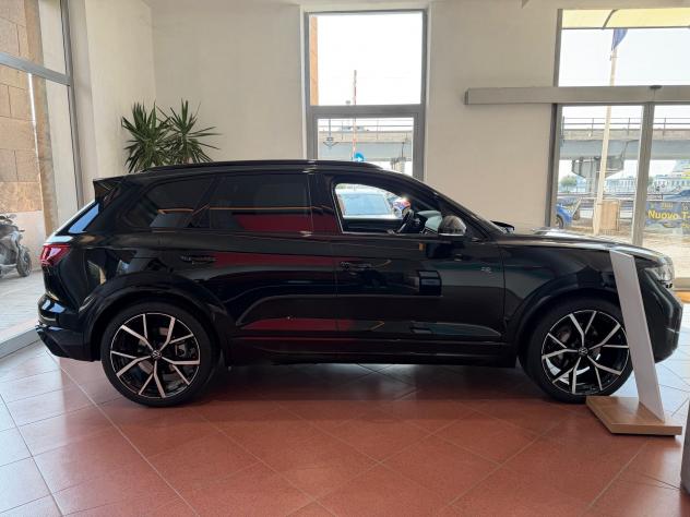 Volkswagen Touareg 3.0 V6 TDI SCR 170kW R-Line Final Edit - Foto 4