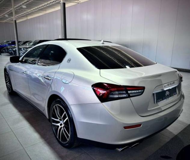 Maserati Ghibli 3.0 V6 250CV Diesel Restyling - Foto 8