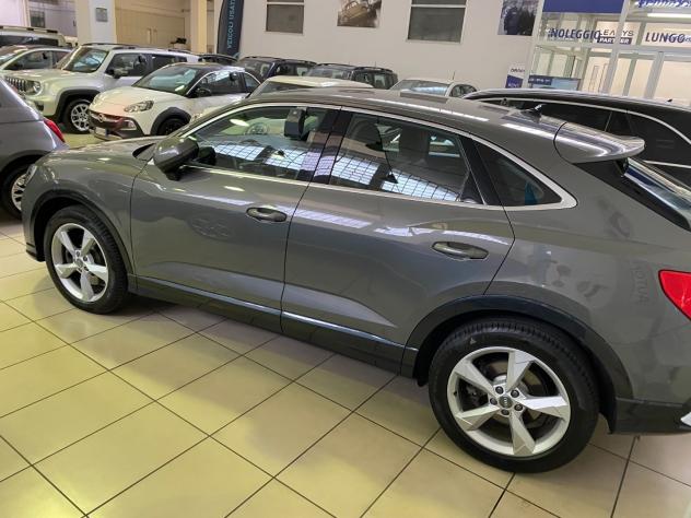 Audi Q3 SPB 2.0 230Cv 45 TFSI quattro S tronic Business Plus - Foto 4