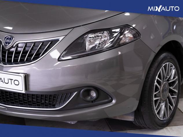Lancia Ypsilon 1.0 Firefly Hybrid Gold Plus 70CV 5 Porte - Foto 9