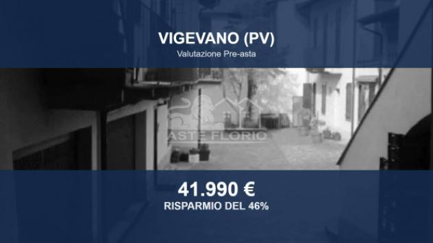 Immobile in asta di 90 m², box auto in vendita a Vigevano