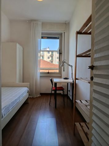 Stanza luminosa a Città studi per una ragazza - Foto 2