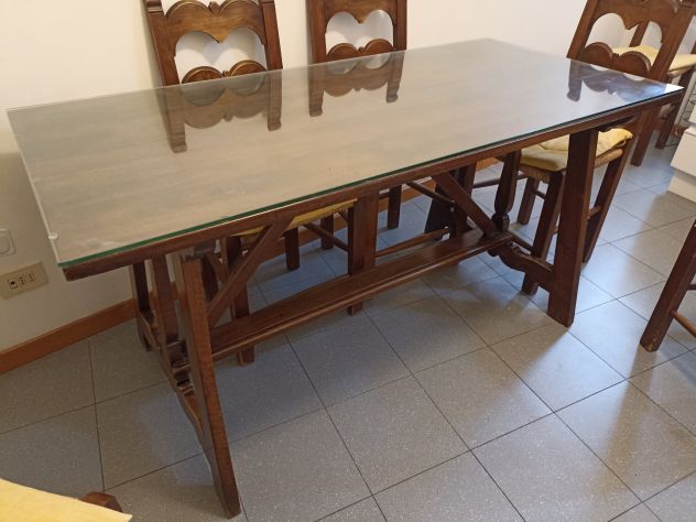 TAVOLO IN LEGNO MASSELLO CON SEDIE - Foto 4