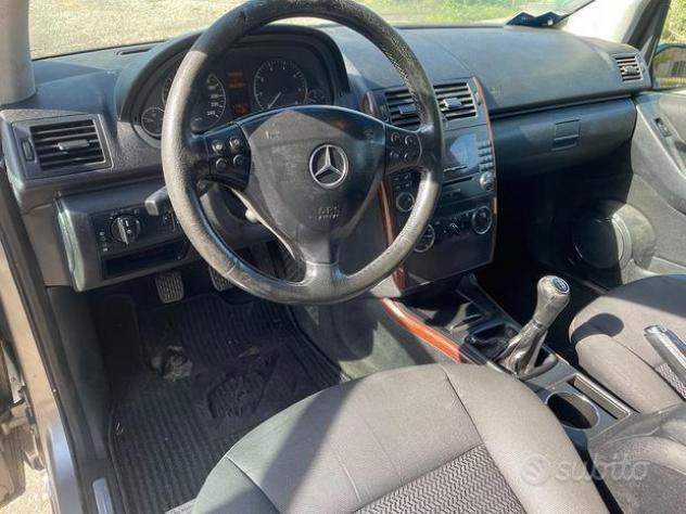 MERCEDES Classe A (W/C169) A 150 Elegance - Foto 7