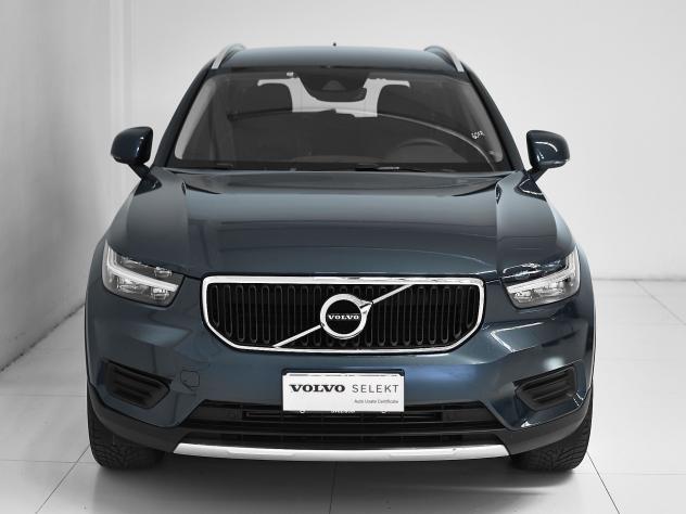 Volvo XC40 T2 automatico Momentum Pro - Foto 2