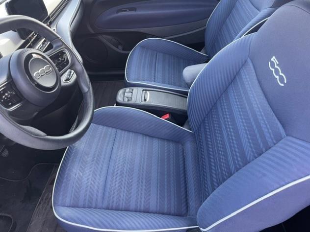 Fiat 500 500e Berlina 42 kWh Passion - Foto 6