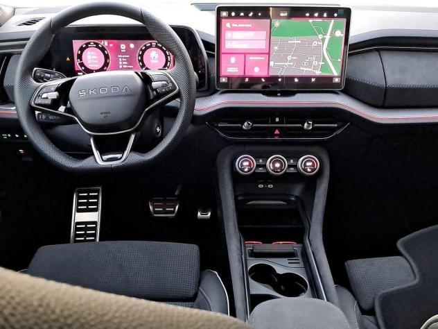 Škoda Kodiaq Kodiaq Sportline Be More 7 posti 2,0 TSI 150 kW (204 CV) 7 marce - DSG 4x4 - Foto 8