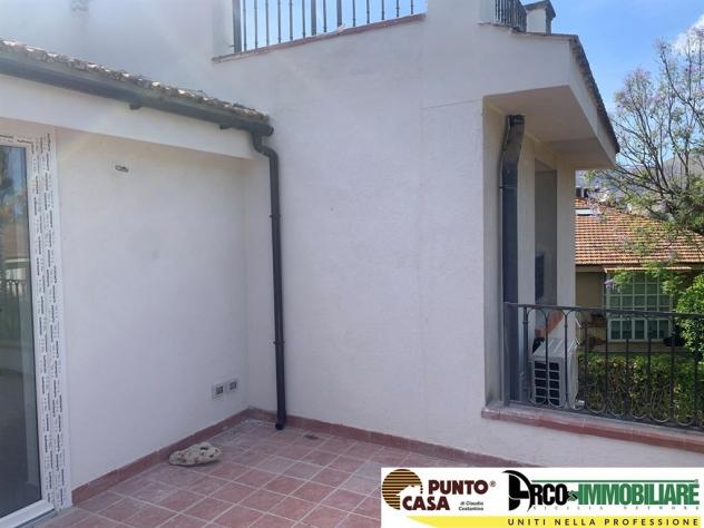 Appartamento ristrutturato in villa con terrazzo e giardino condominiale – Mondello, Fondo Anfossi - Foto 14